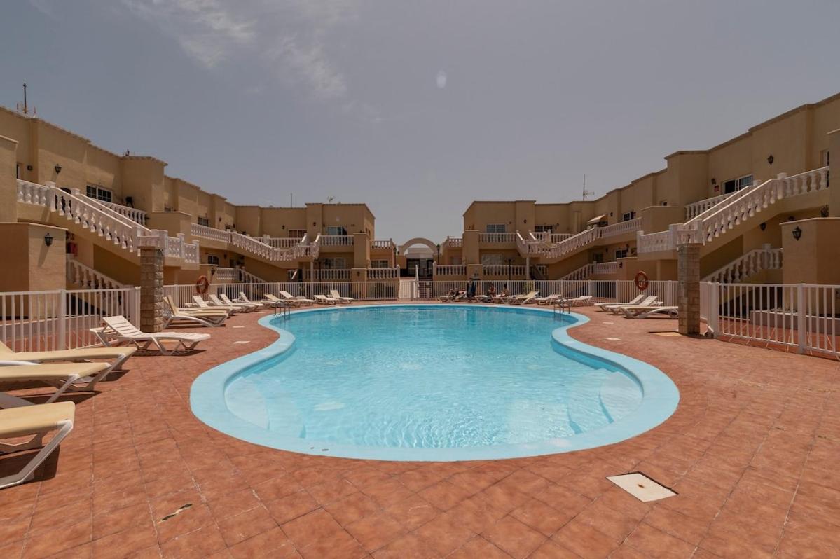 Appartamento Nuevo!!! Recién reformado con piscina y parking Caleta De Fuste Esterno foto
